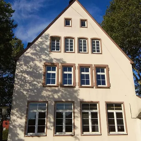 Alte Schule Gaestehaus - The Principal's