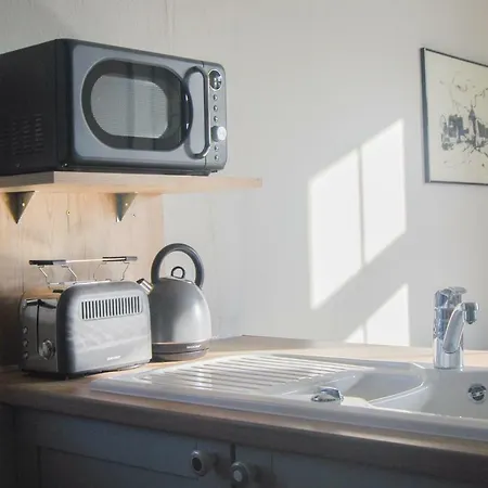 Alte Schule Gaestehaus - The Principal's * 比特堡