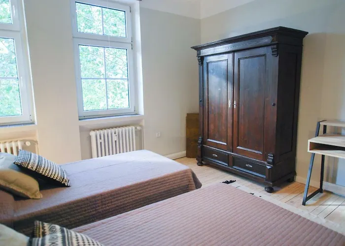 Alte Schule Gaestehaus - The Principal's * Bitburg